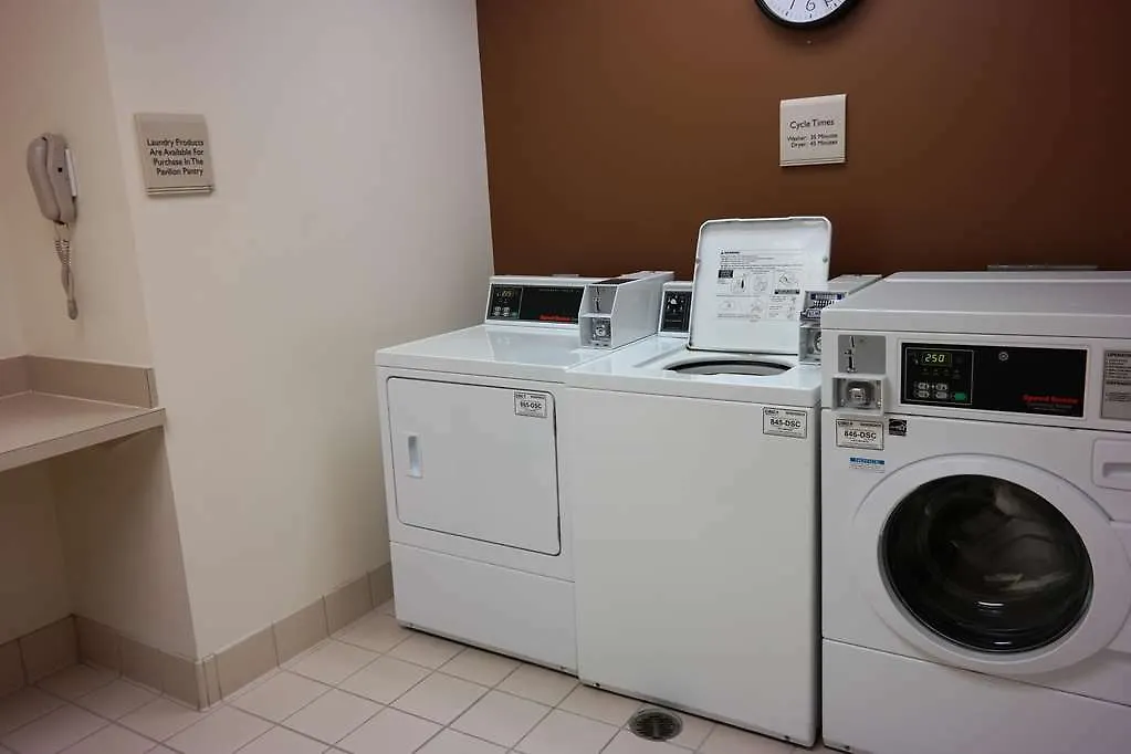 מלון Hilton Garden Inn Louisville East